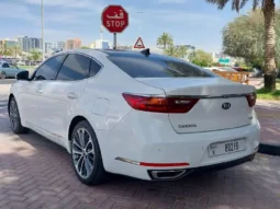 Kia cadenza 2020