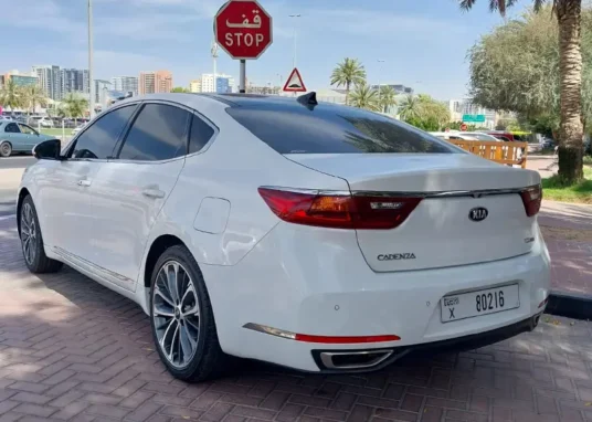 Kia cadenza 2020